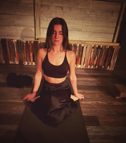 AKRAM Yoga Studio / Surrey