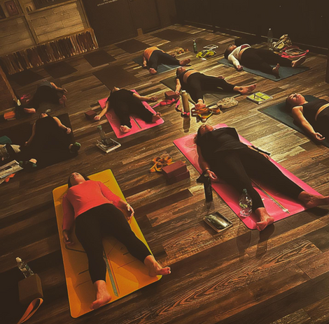 AKRAM Yoga Studio / Surrey