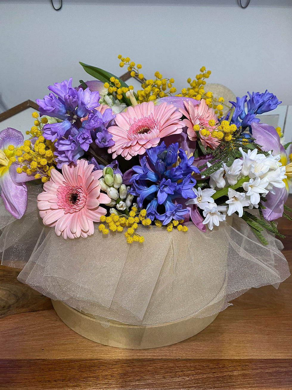 Miniatură: Aranjament floral - "Alegerea floristului" - Cod: AnaAreFlori29