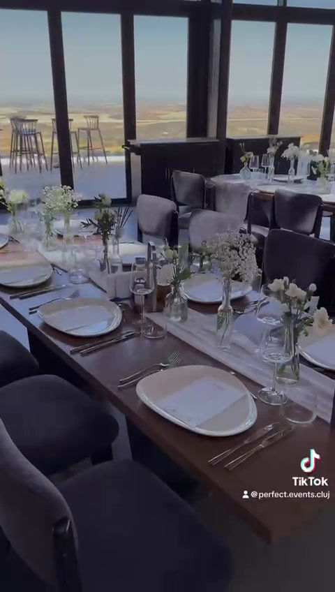 Miniatură: Decor masa de invitati - Cod: Nunta620