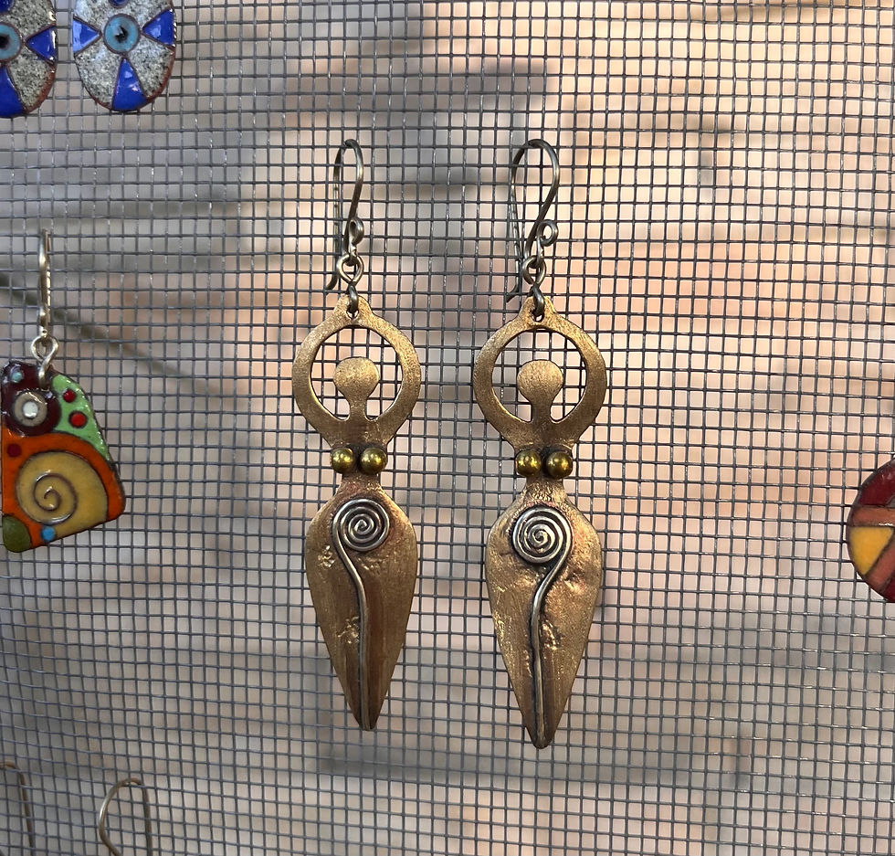 Thumbnail: artisanal earrings by Ignis