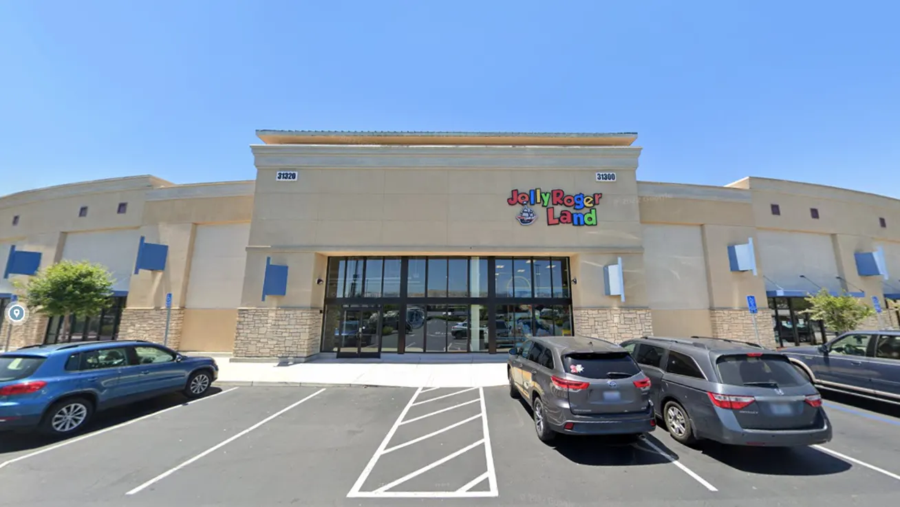 About Jolly Roger Land in Union City, CA