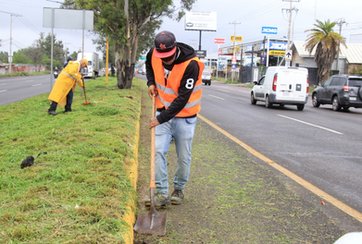 MUNICIPIO DE AGS - MUNICIPIO DE AGUASCALIENTES REALIZA OPERATIVO PREVENTIVO DE LIMPIEZA Y DESMALEZADO EN LA 45 NORTE