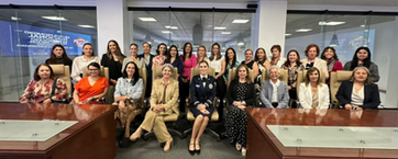GOBIERNO DE AGS - EMPRESARIAS VISITAN EL C5i Y CONOCEN ACCIONES PARA LA SEGURIDAD DE LAS MUJERES