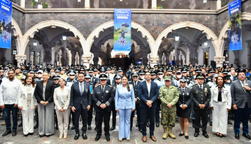 GOBIERNO DE AGS - RECONOCE TERE JIMÉNEZ A POLICÍAS ESTATALES Y MUNICIPALES POR SU VALOR Y PROFESIONALISMO