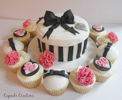 40th Birthday Cake & Cupcakes