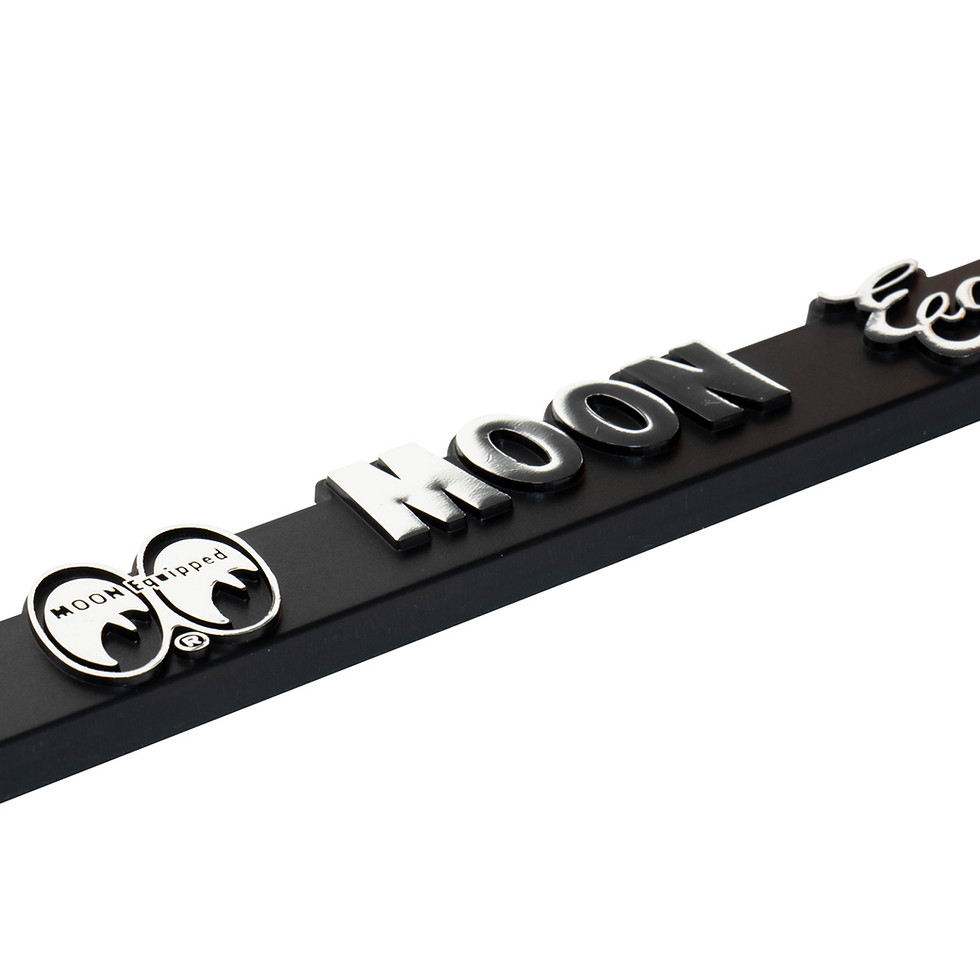 サムネイル： Raised MOON Equipped Logo License Plate Frame (Chrome)