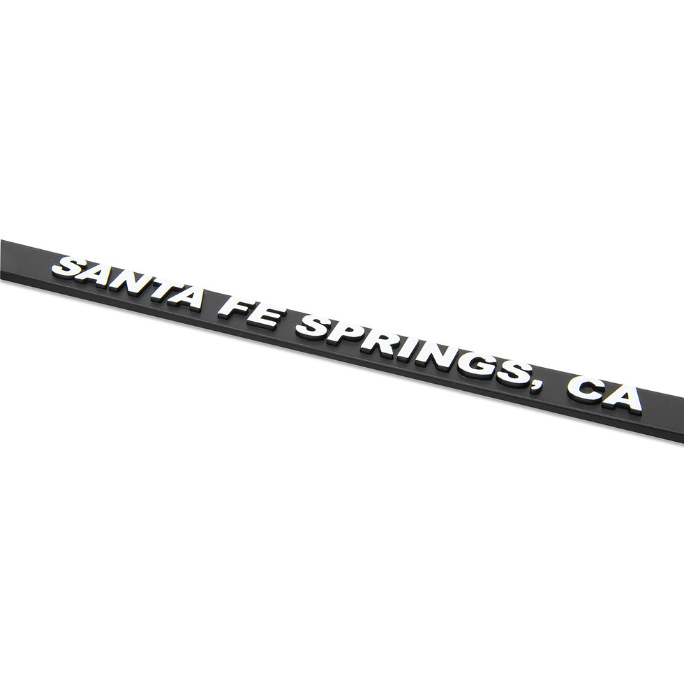 サムネイル： Raised MOON Equipped Logo License Plate Frame
