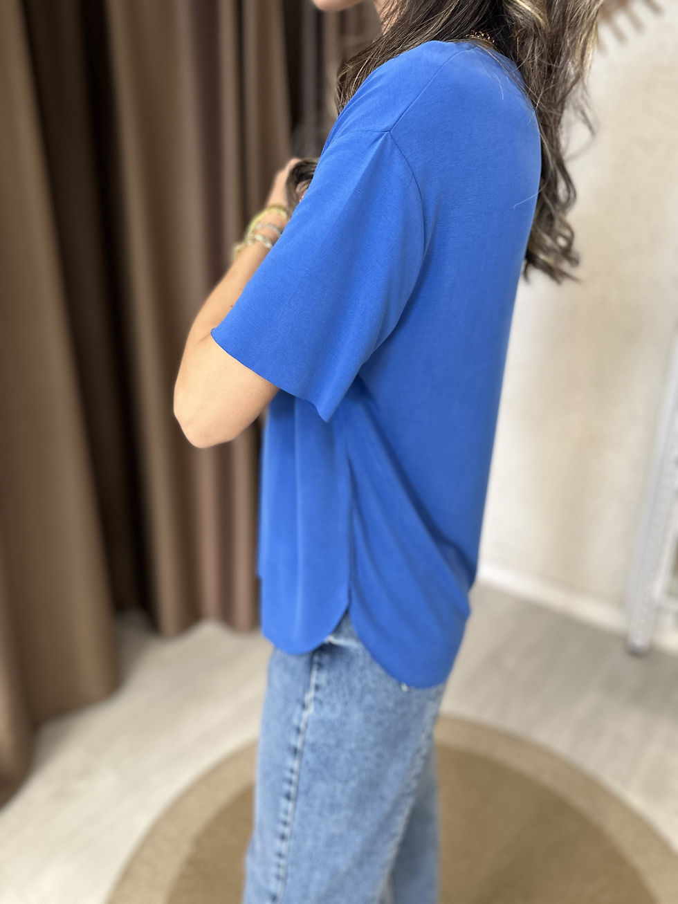 MODAL KUMAŞ YAN YIRTMAÇLI T-SHİRT