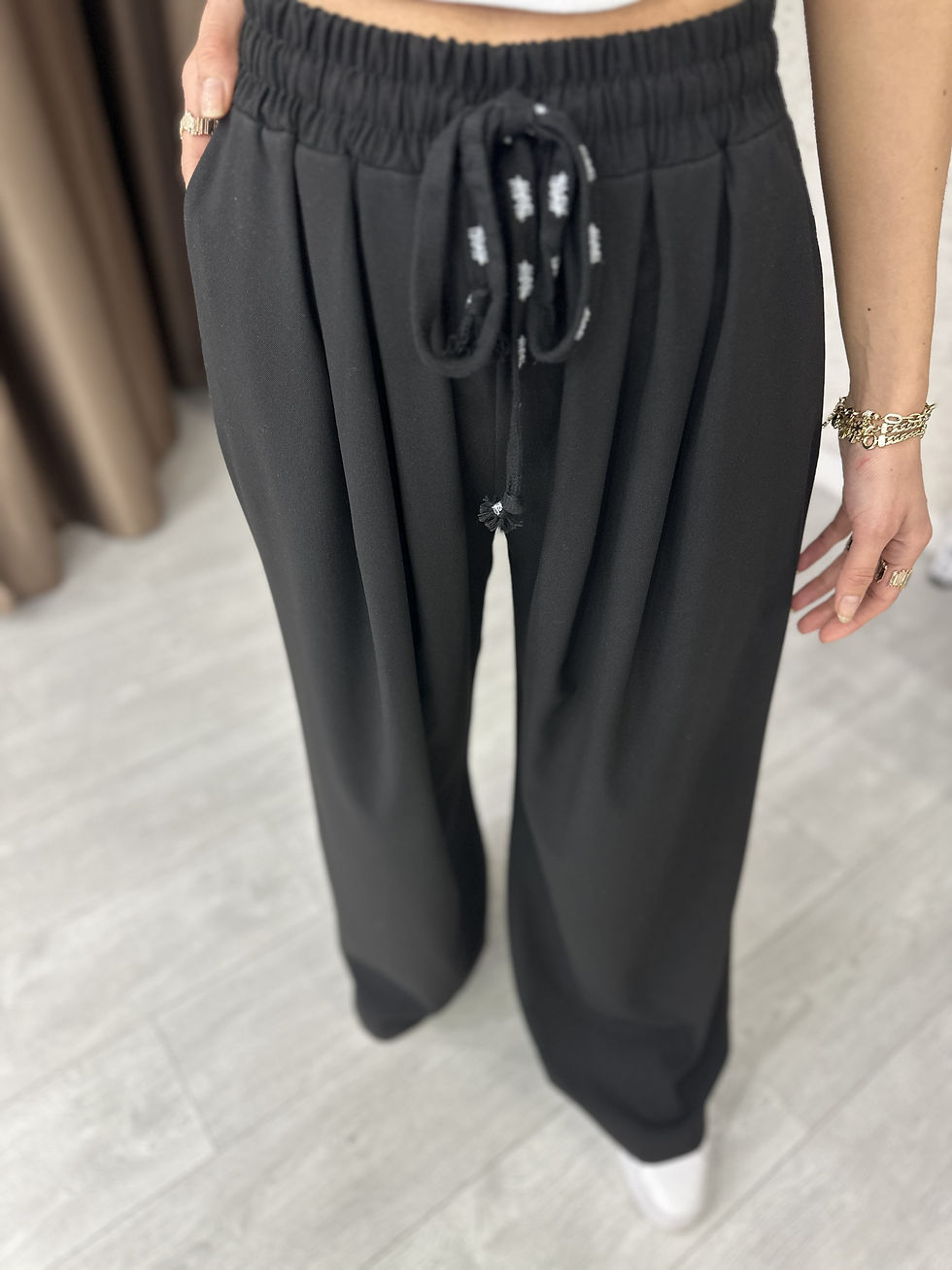 BEL LASTİKLİ BAĞLAMA DETAYLI PANTOLON SİYAH