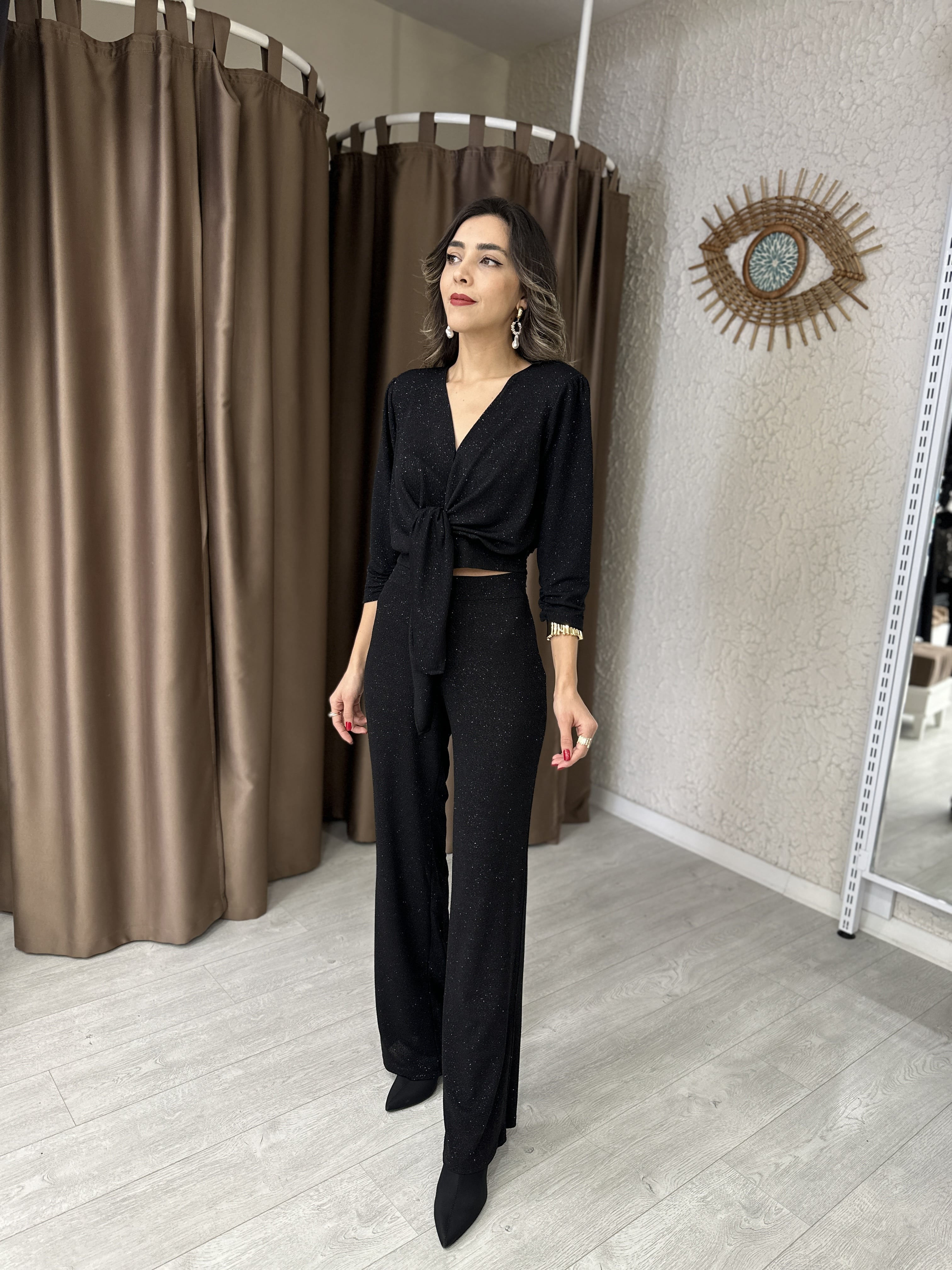 BAĞLAMA DETAY IŞILTILI TAKIM
