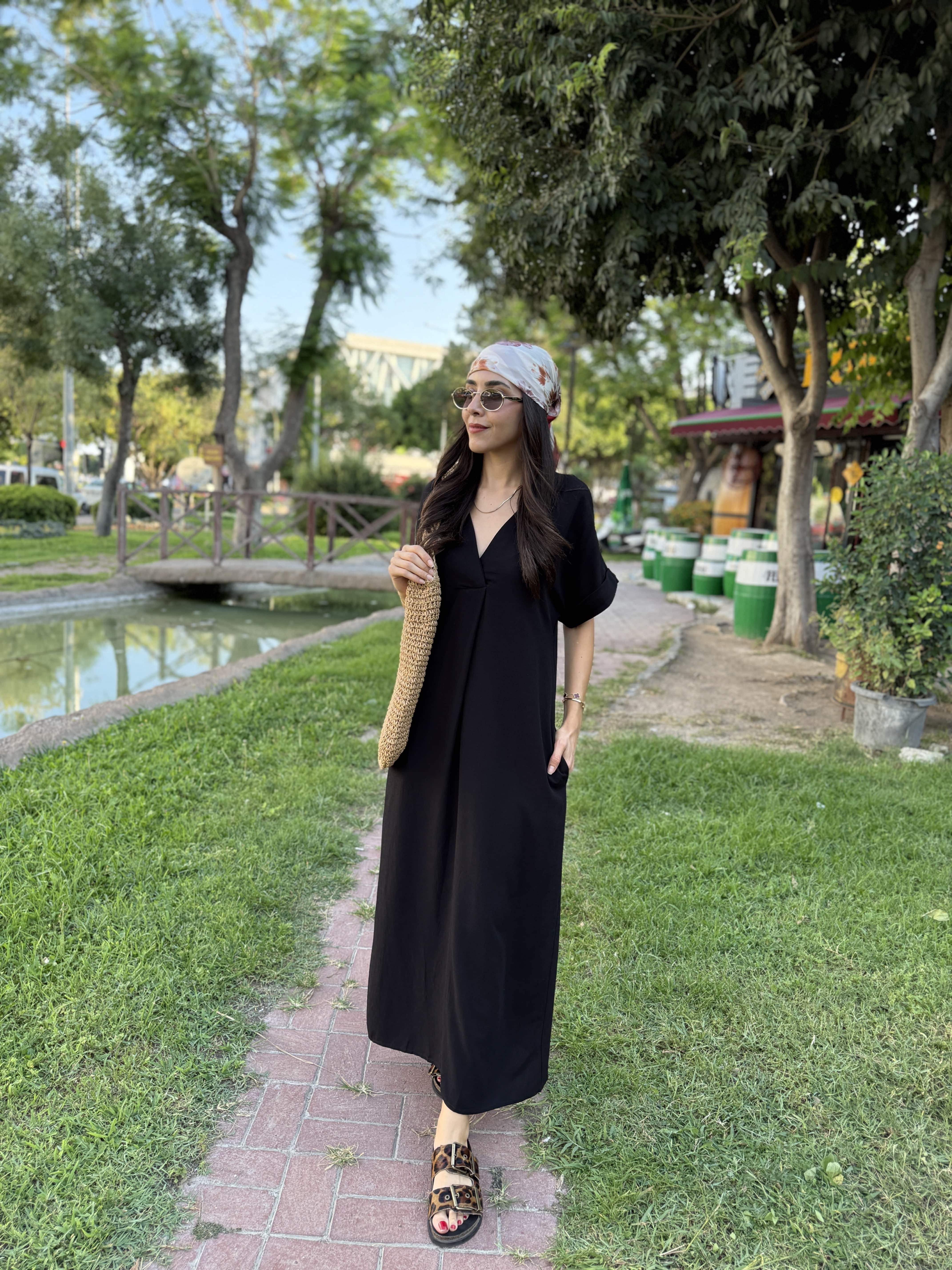 SIRT TOKA DETAYLI KETEN ELBİSE