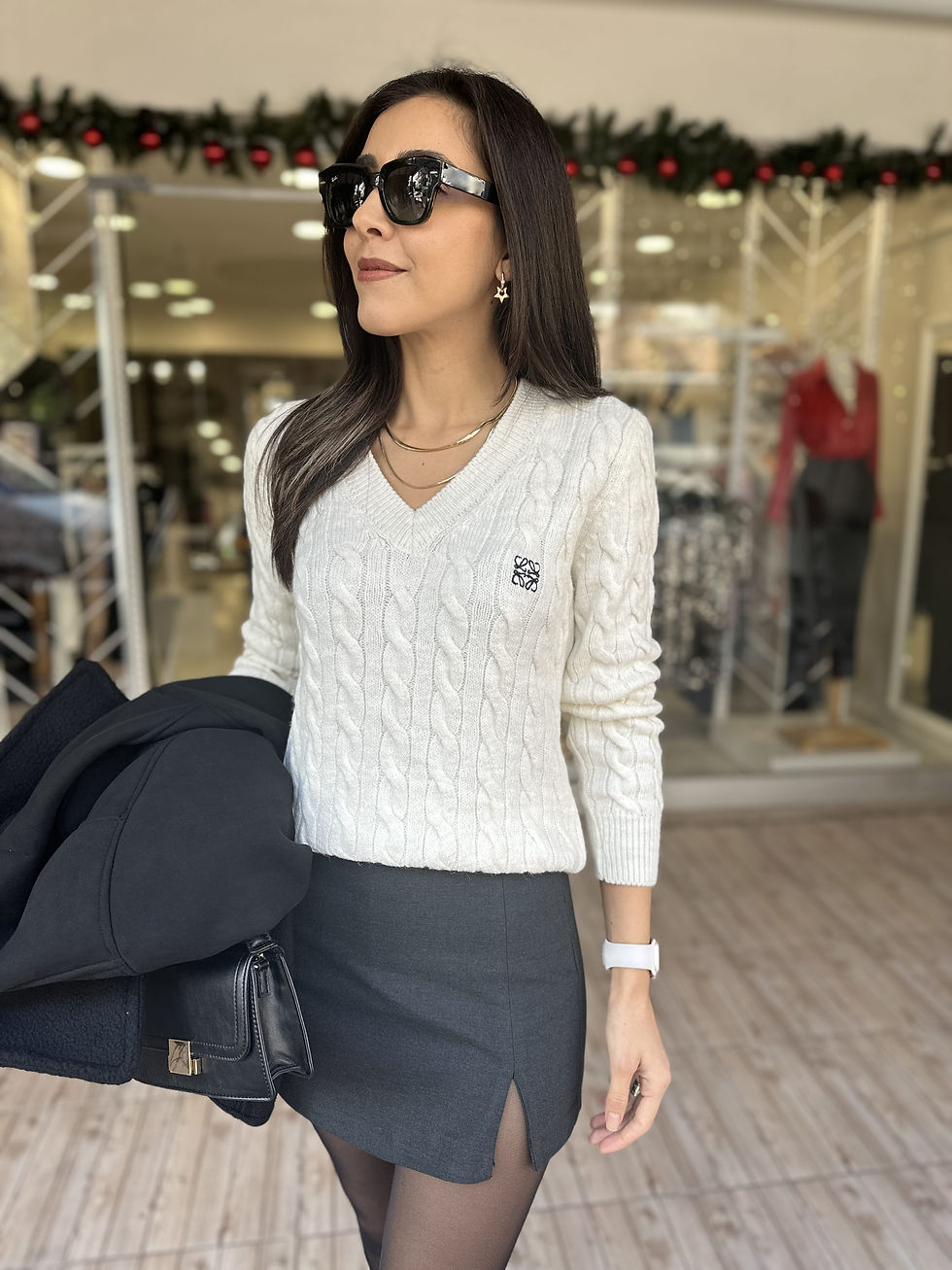 SAÇ ÖRGÜ V YAKA KAZAK EKRU