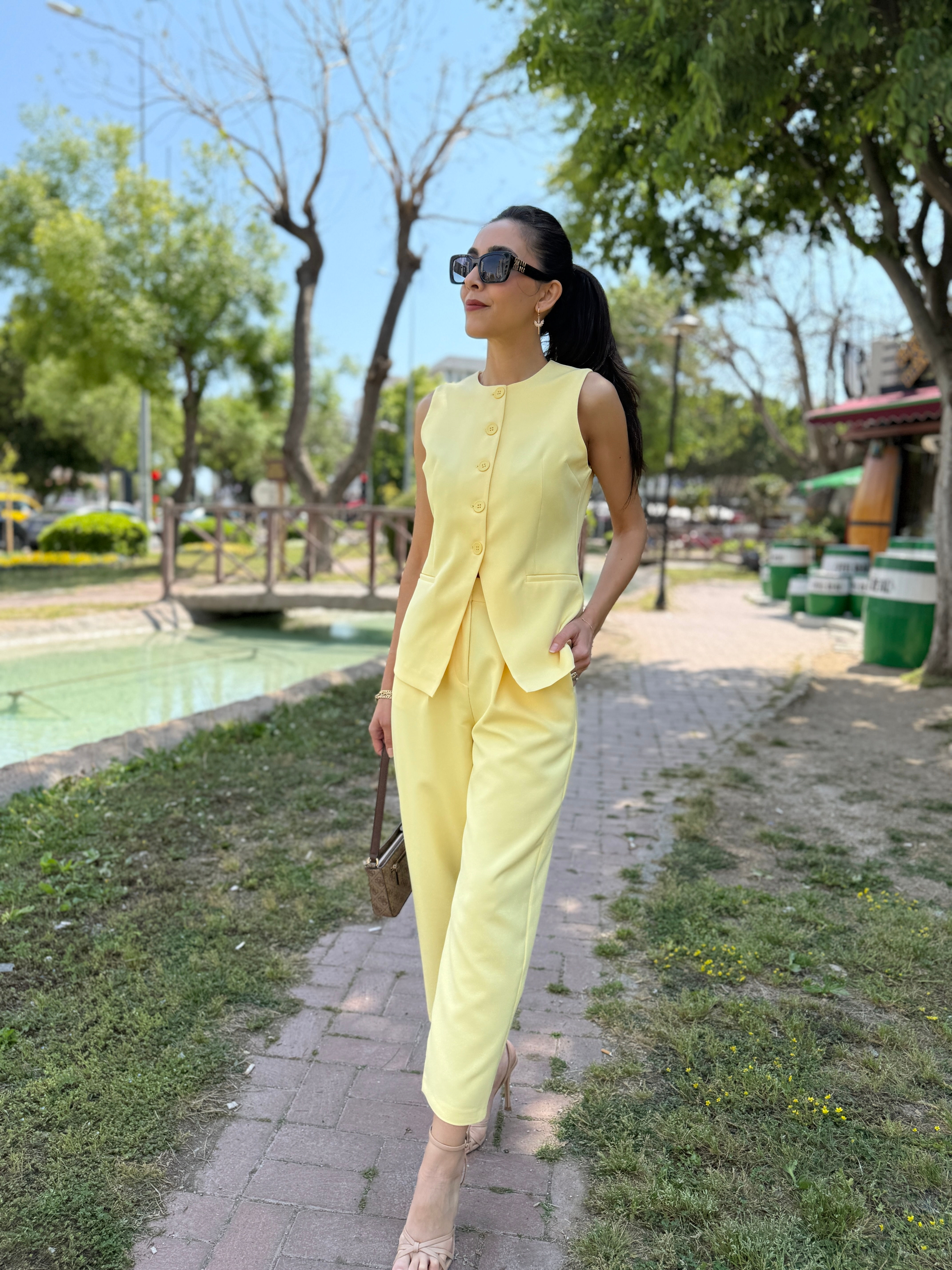 ARKA BEL LASTİKLİ PANTOLON