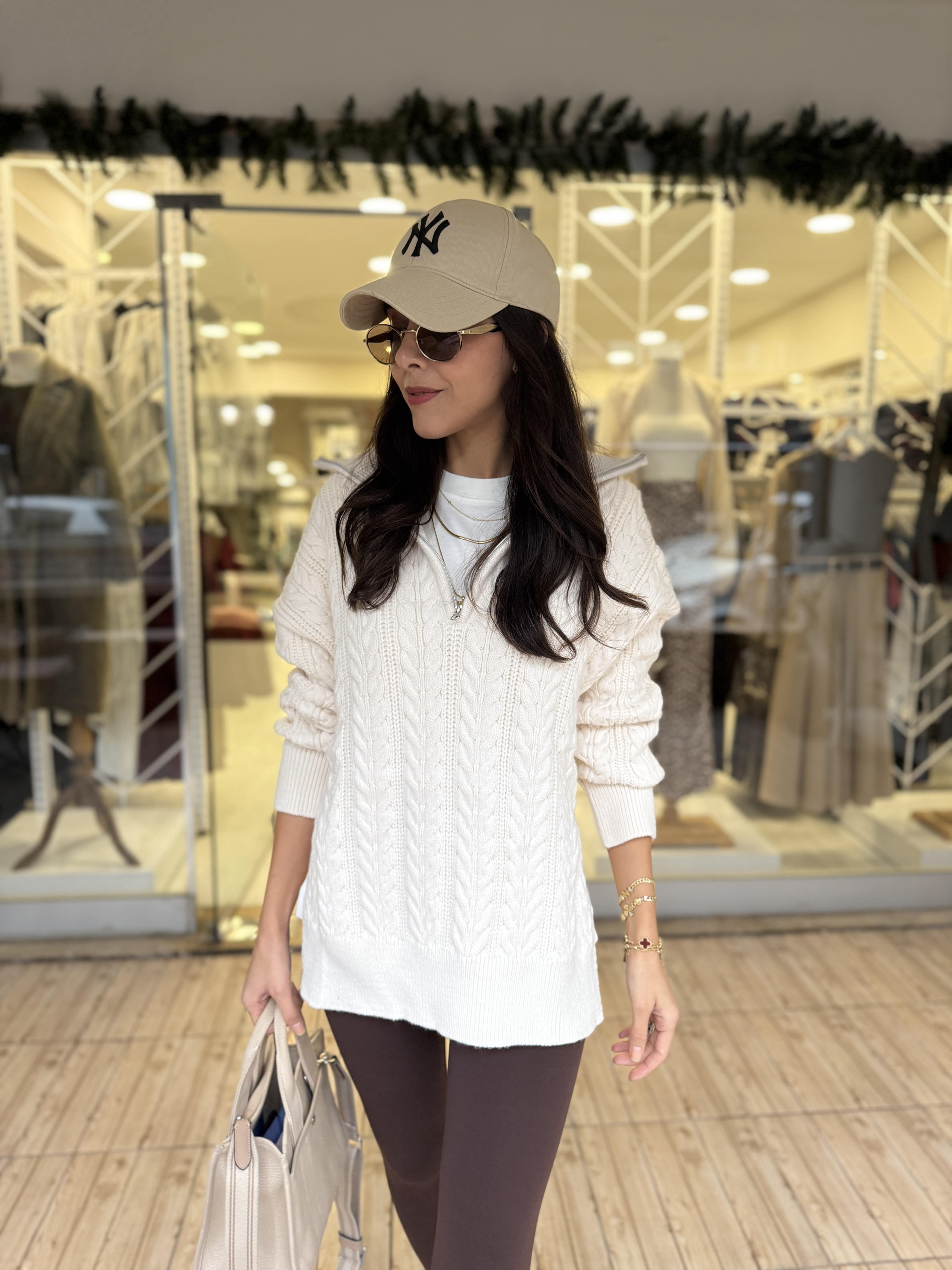 FERMUARLI İKİ YANI YIRTMAÇLI SAÇ ÖRGÜ KAZAK