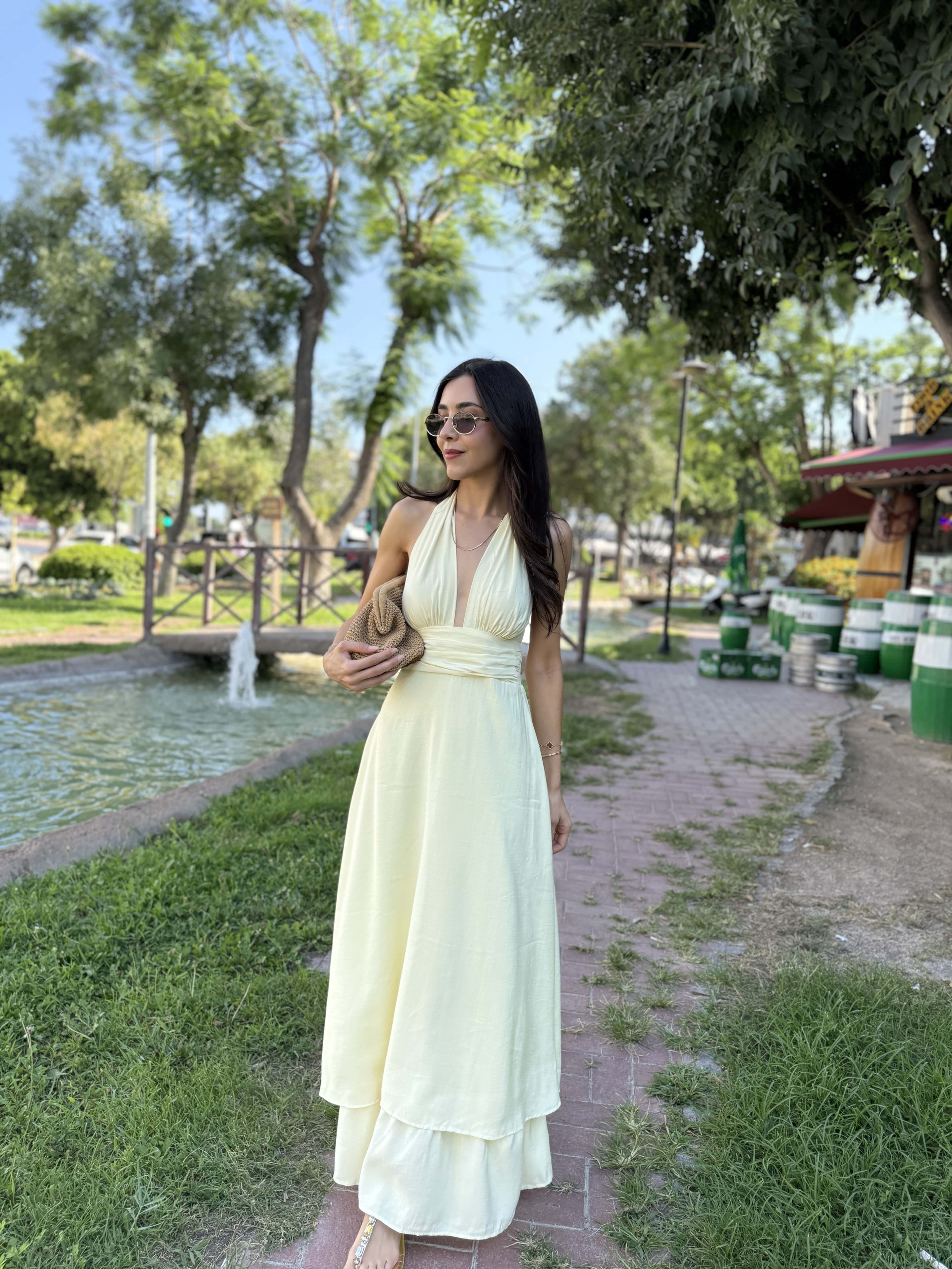 BOYUNDAN BAĞLAMALI TENSEL ELBİSE