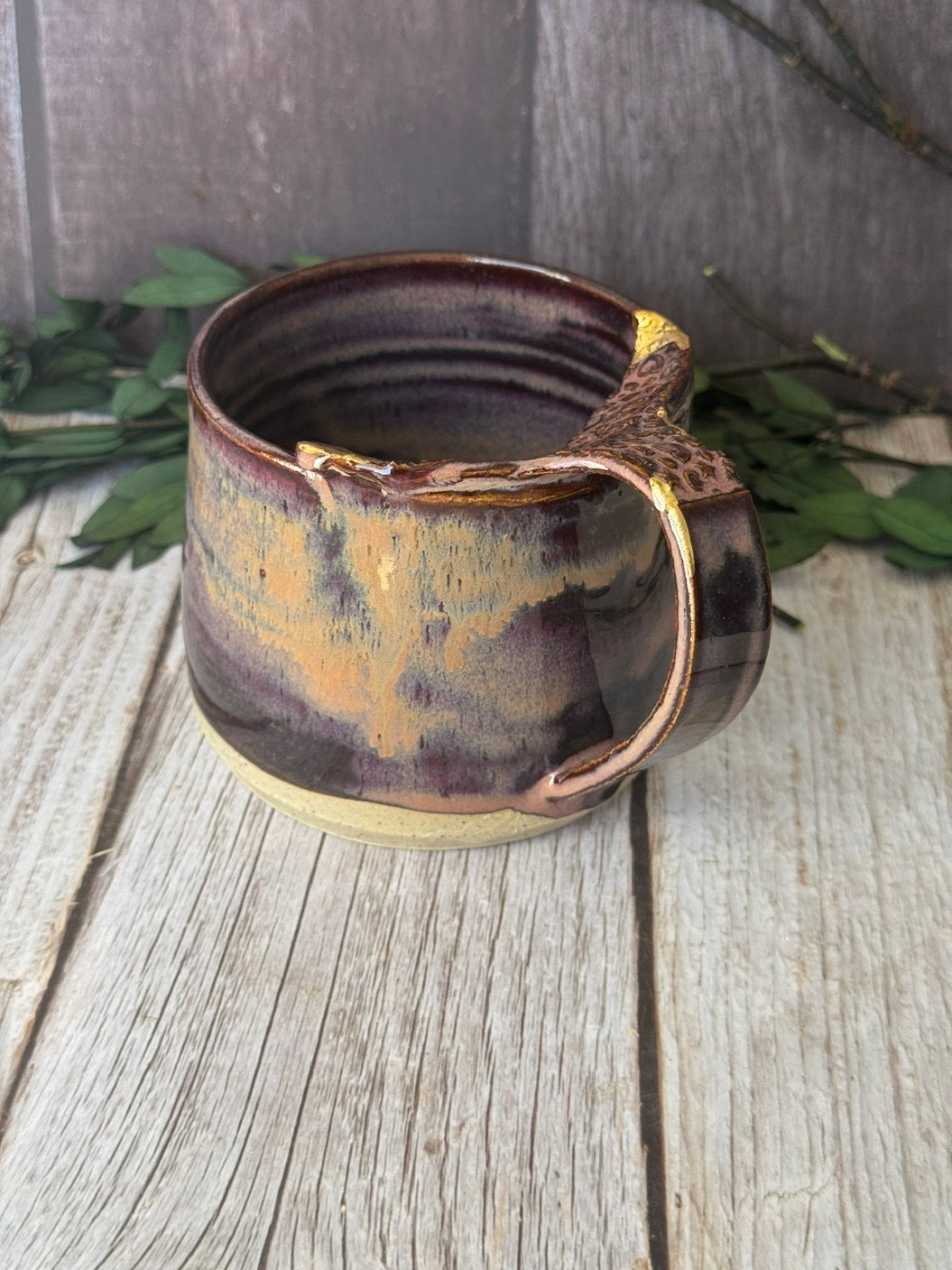 Whale tail handle mug -Dark Red