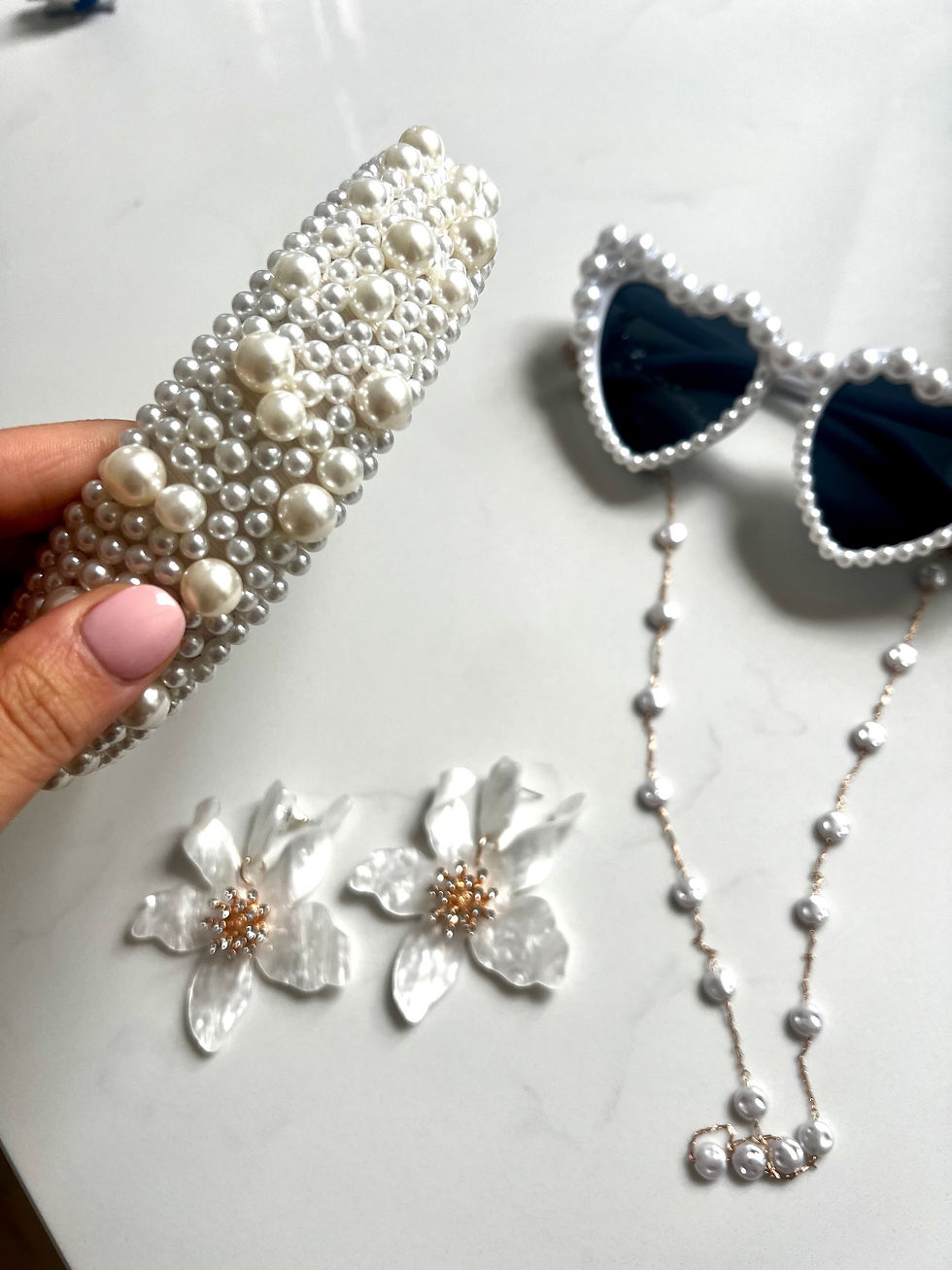 Thumbnail: Pearl Hairband 
