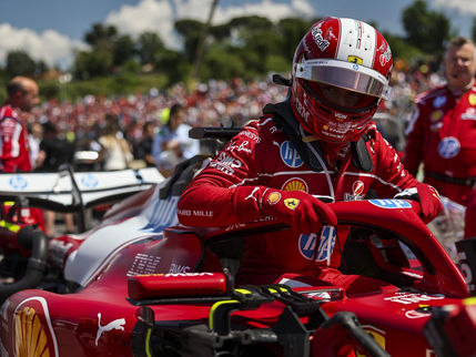 Leclerc Tentang Duelnya Bersama Albon: Saya Masih Ada Di Dalam Batas Peraturan