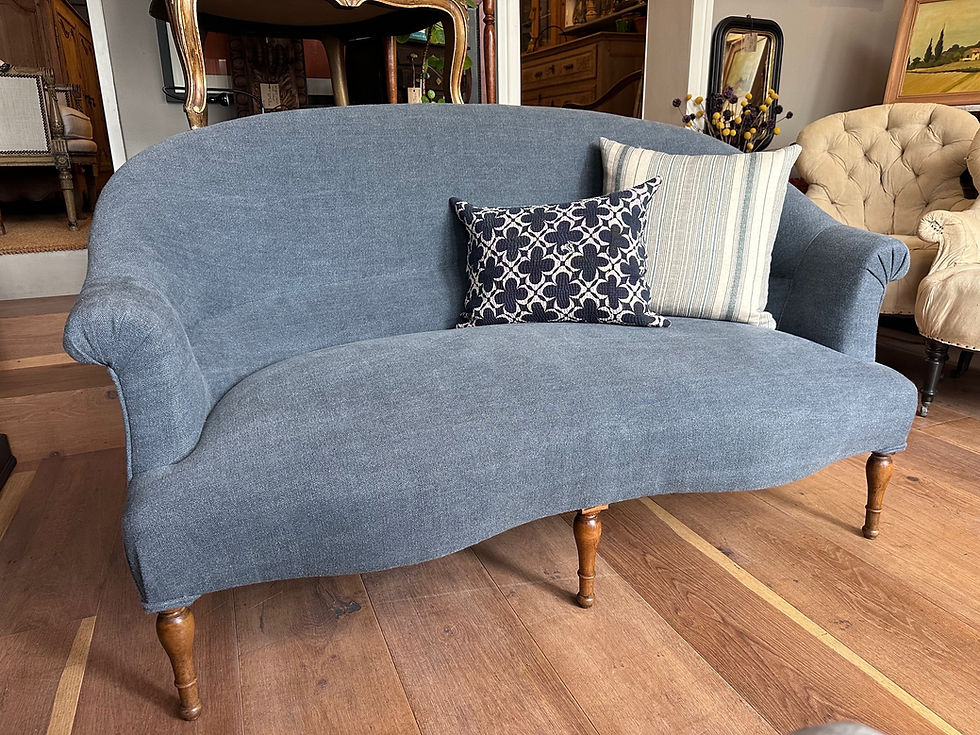 Thumbnail: French Canapé in Denim Linen