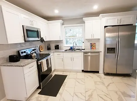 Stone Mountain Getaway kitchen.webp