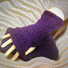 Aubergine- Fingerless Mitts