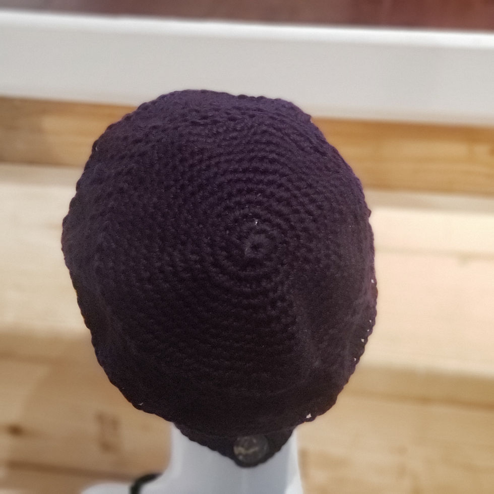 Thumbnail: Aubergine fitted cloche with brim