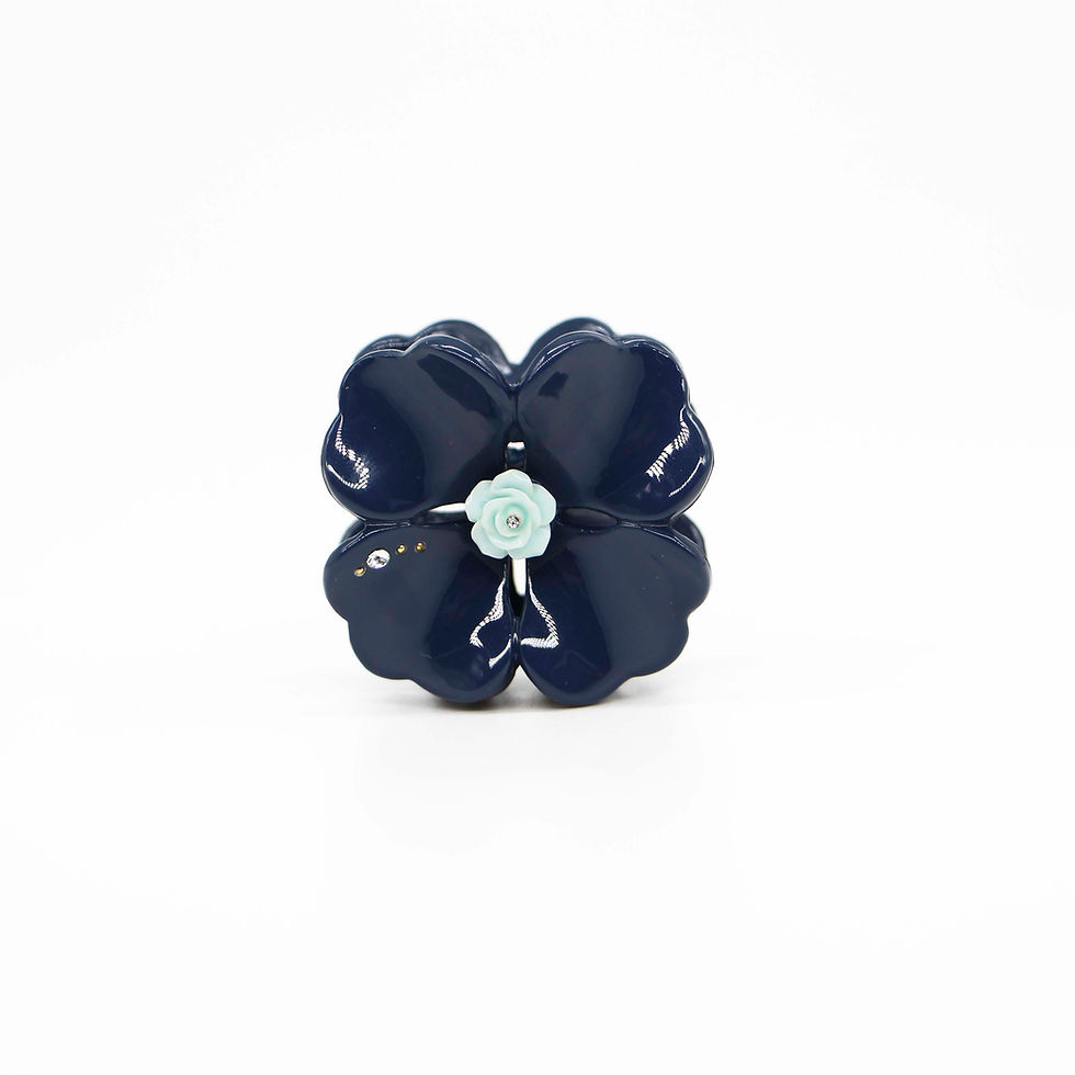 Thumbnail: Clover Jaw Clip with Rose (Medium)