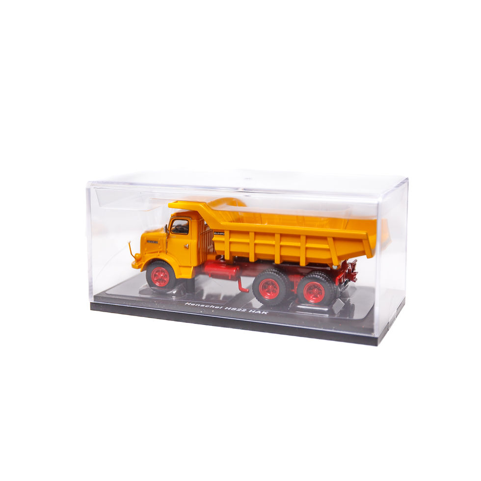 Historischer Henschel HS22 HAK Muldenkipper – orangefarbenes Modellfahrzeug mit roten Rädern