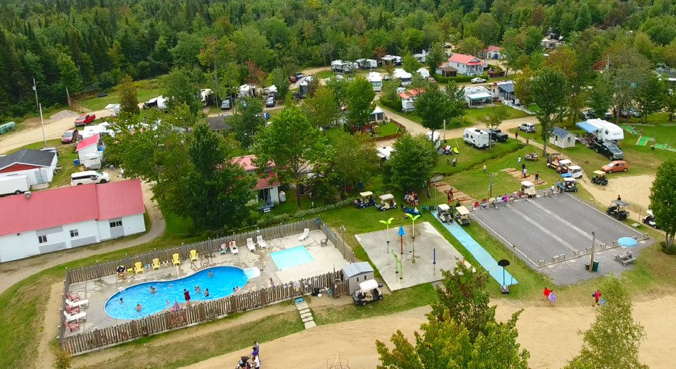 Fullscreen Page campingstraymond