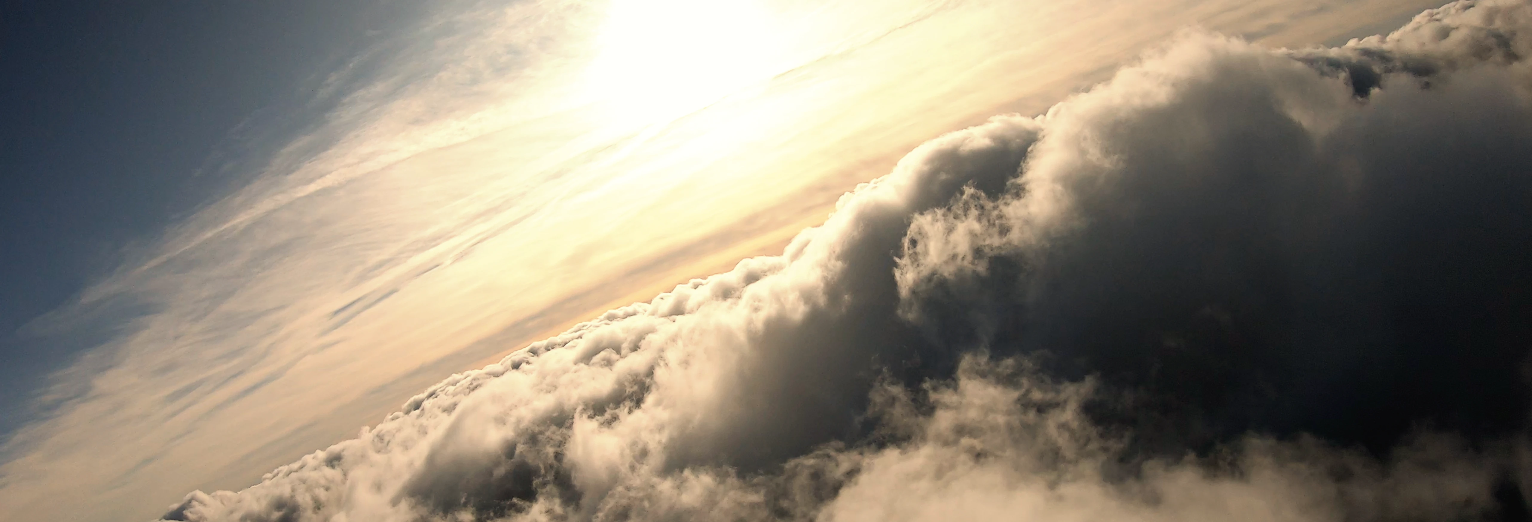 A5 Double page Cloud Duotone 1 .webp
