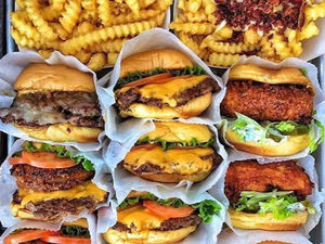 CHEAT MEALS: THE EMOTIONAL TRAP OF OVERINDULGENCE