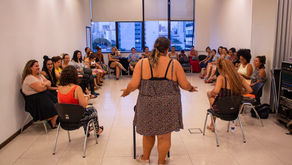 MIA leva oficinas literárias para pessoas em situação de rua e crianças de projeto social