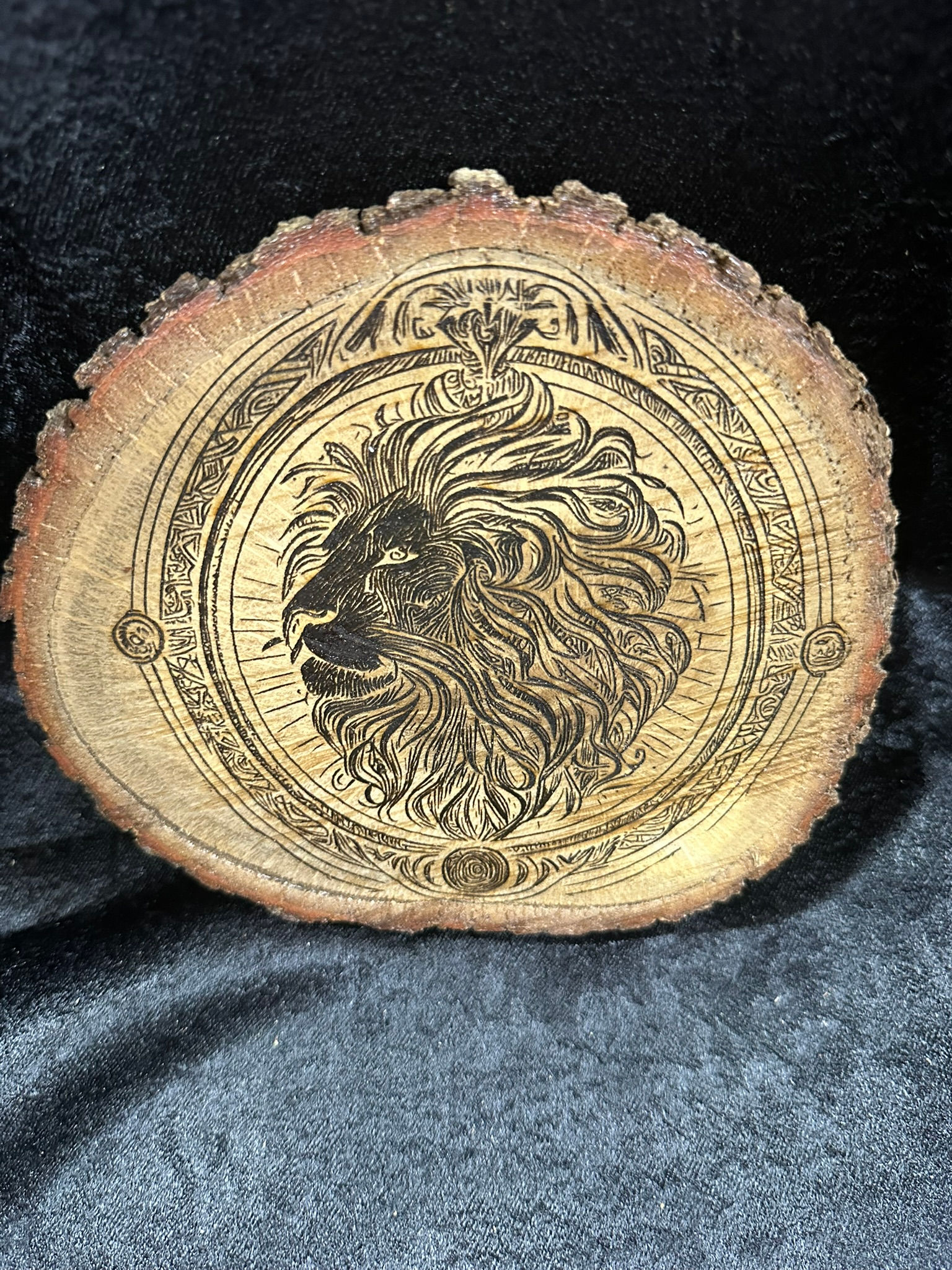Lion wood art