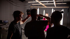 Event eventhalle party discoraum halle für events Filmaufnahmen filmproduktion Wasserspiel Fotoshooting Fotohalle Zürich grosses Fotostudio Studio für Fotografie Filmstudio 