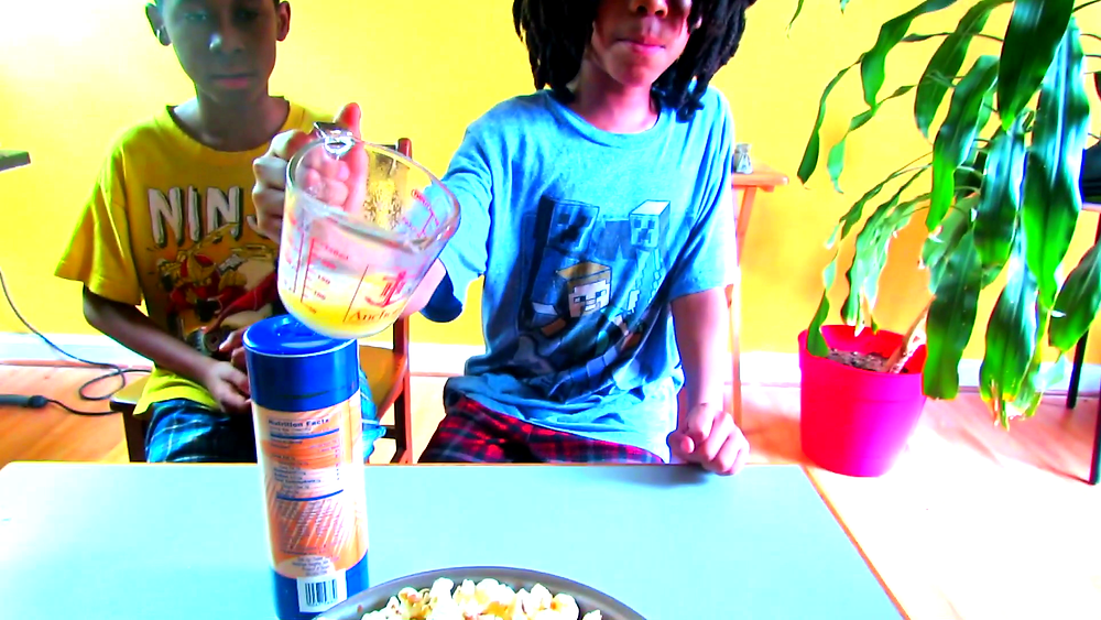 HOW TO MAKE HOMEMADE STOVE TOP POPCORN