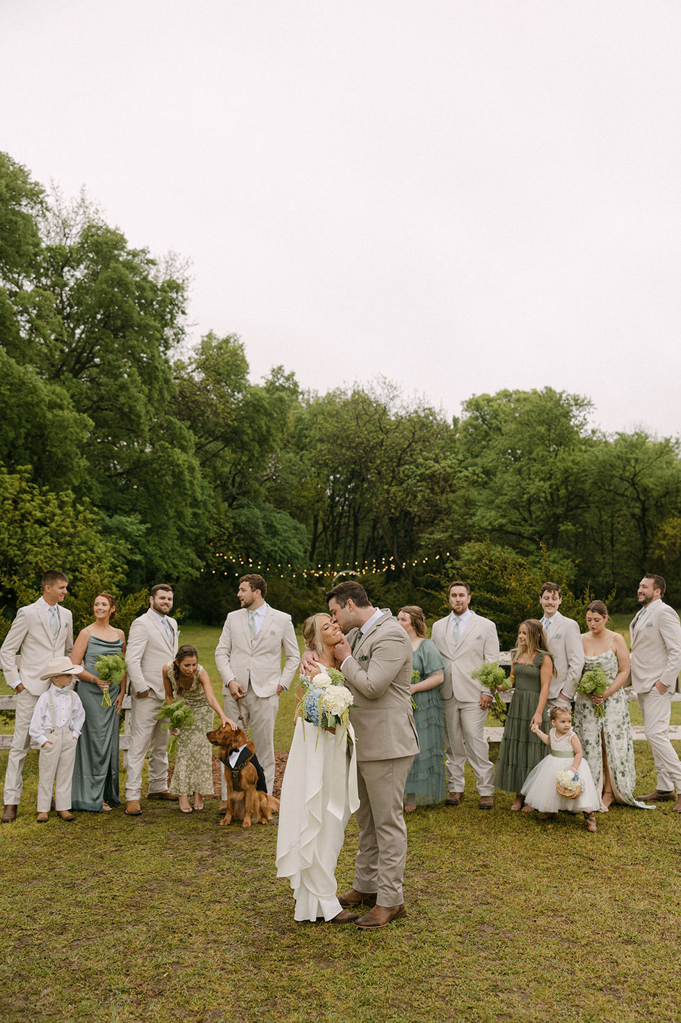 taylor-travis-wedding-teasers-preview-pullium-rainy-day-33_websize