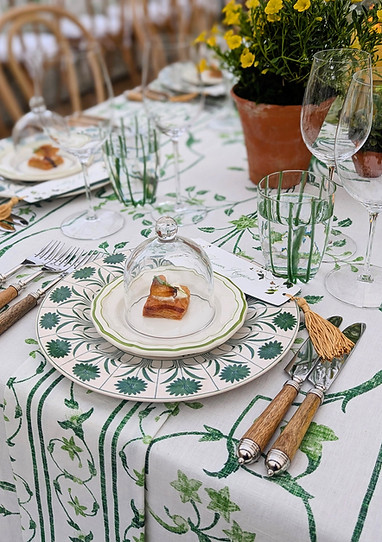 Amuse Bouche under an elegant glass cloche at a Dennis Dean Catering & Events seated dinner