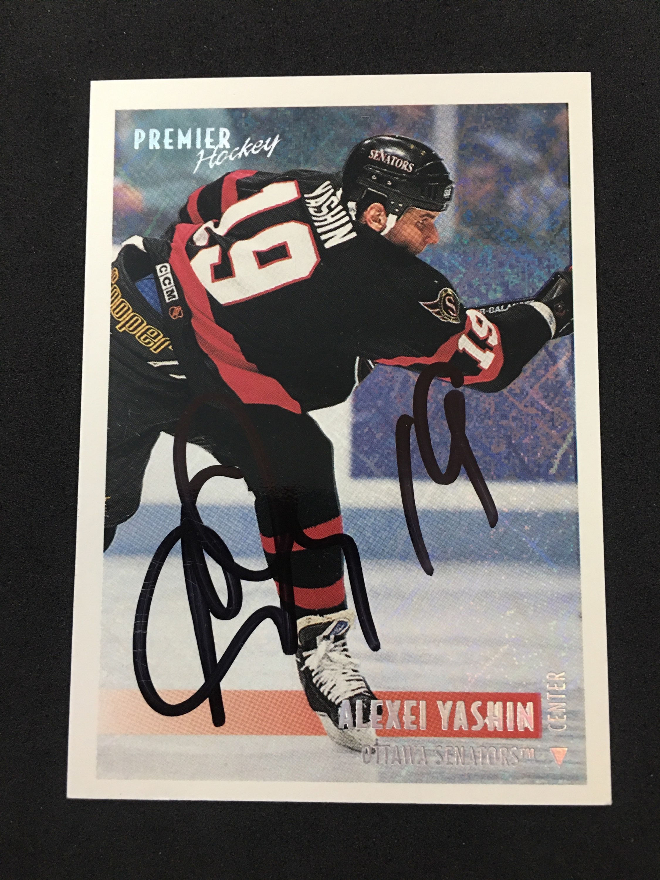 1996-97 Topps Premier Special Effects - Alexei Yashin - Autograph 