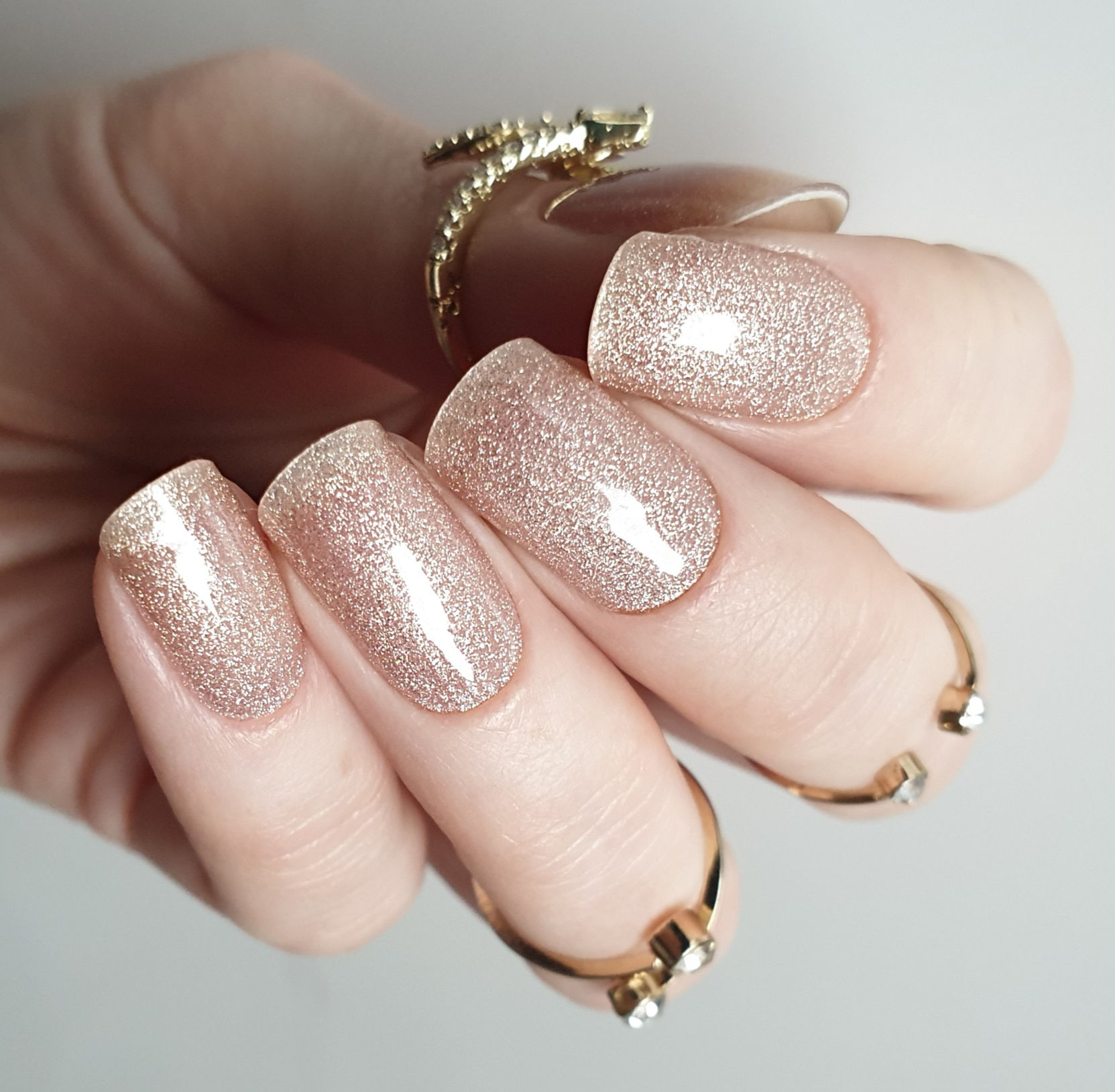 UV- Ivory Glitter