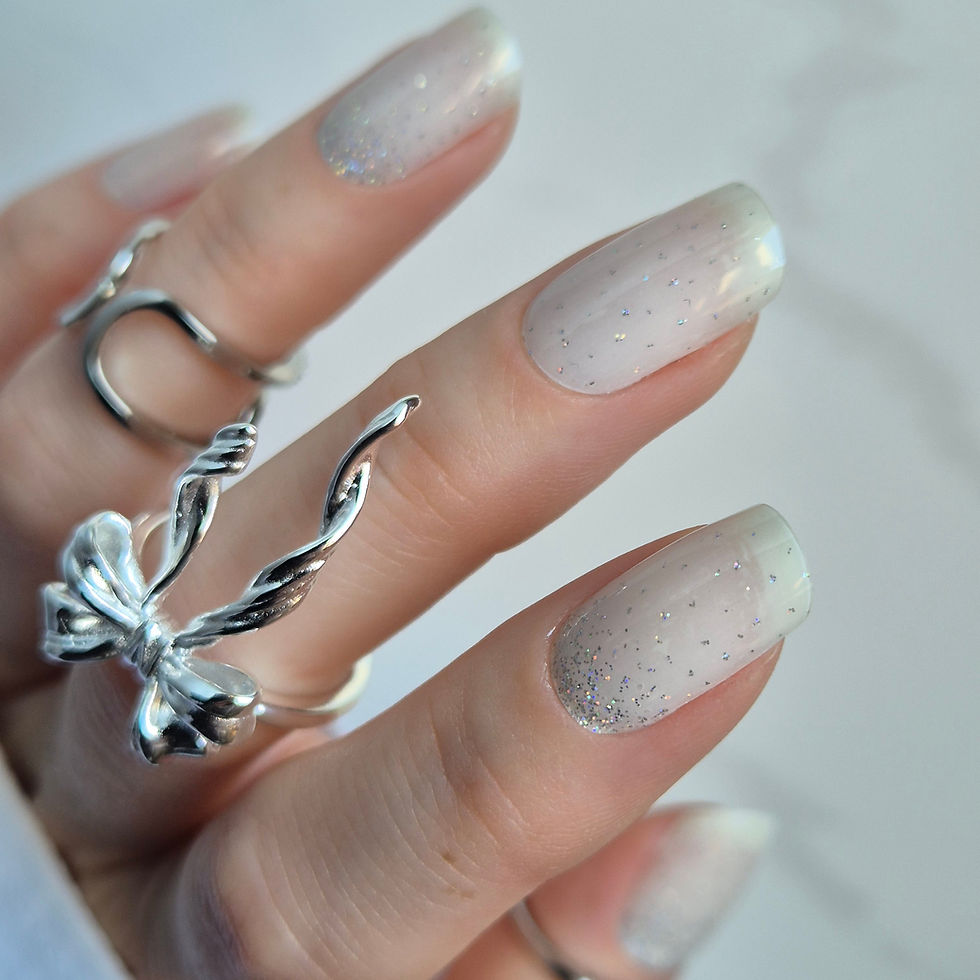 Thumbnail: UV - White Cosmo