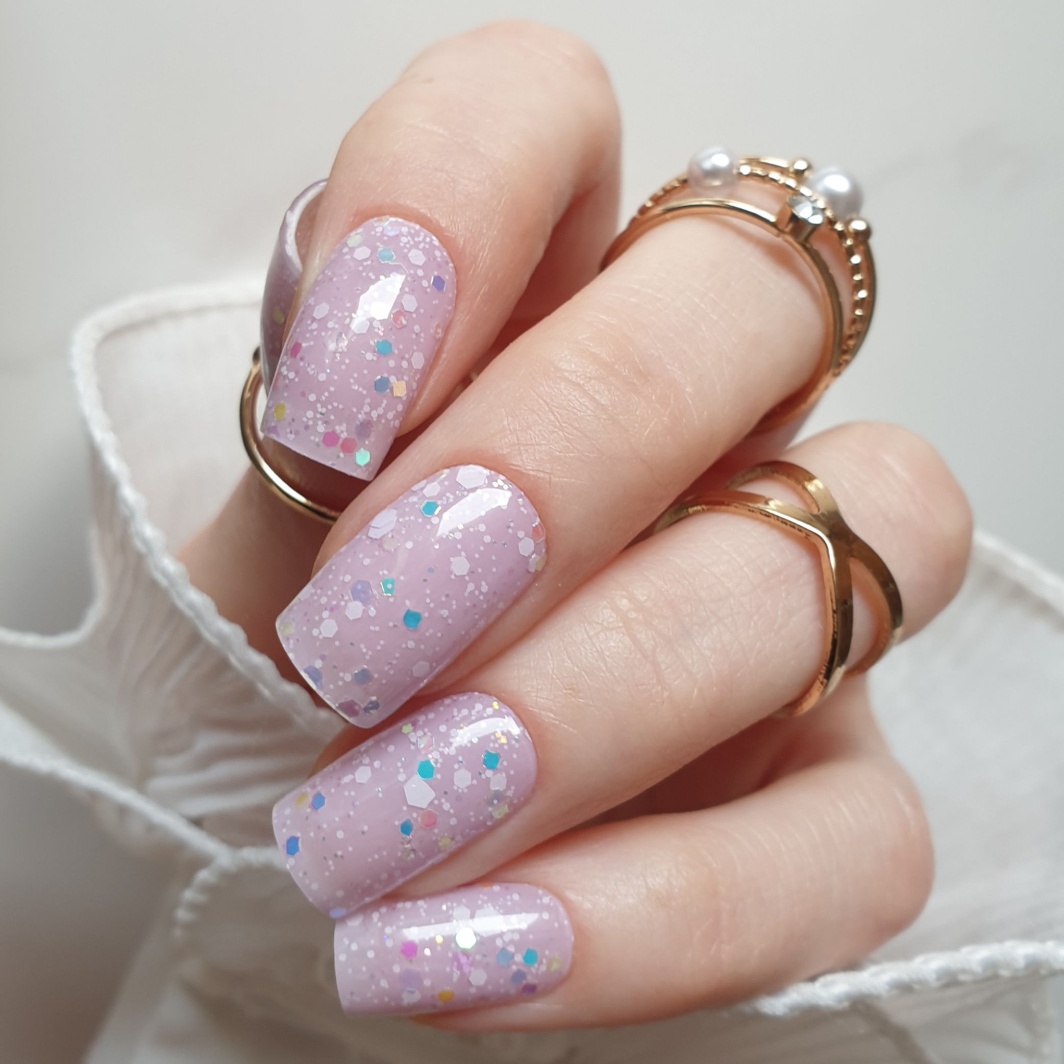 UV- Color Glow Paisley