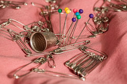 cloth-haberdashery-mending-37631