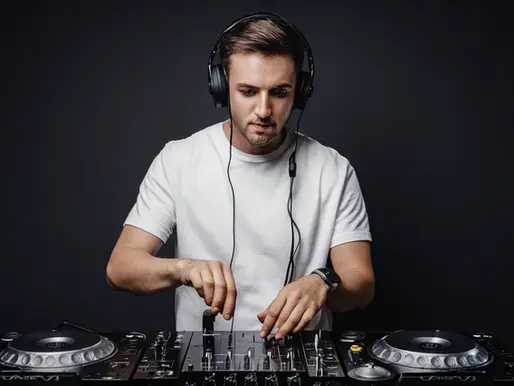 MiniCurso Como Ser DJ Arquivo PDF