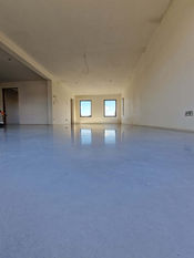 Interieur betonvloer in gepolierde beton/polybeton