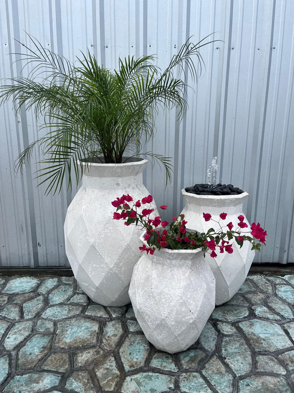 SPANISH VASE FOUNTAIN