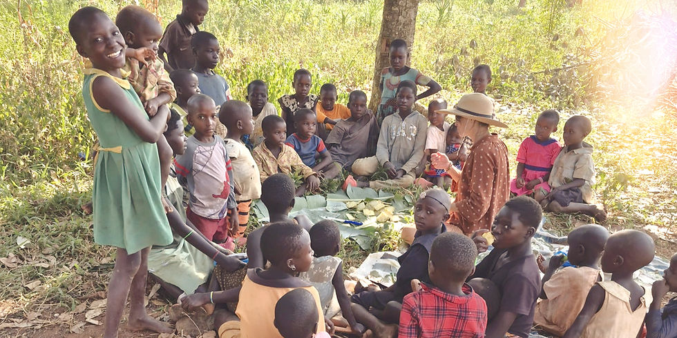 Children in Uganda_edited_edited.jpg