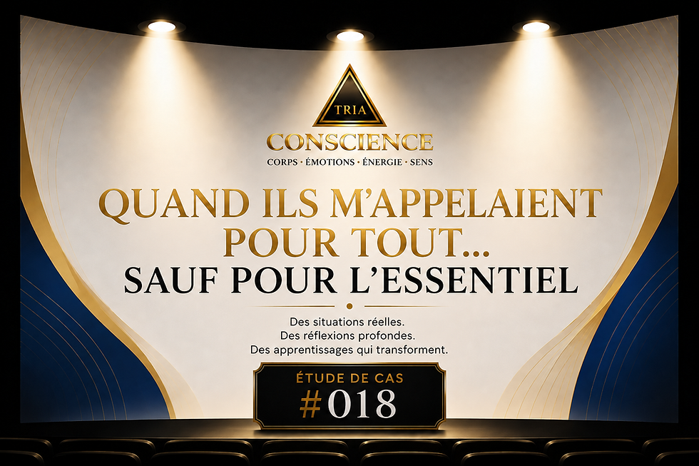 Étude de cas TRIA Conscience #018 – Quand ils m'appelaient pour tout… sauf pour l'essentiel. Visuel de style théâtre en noir, or et bleu illustrant une réflexion sur le leadership, le jugement et la responsabilisation en milieu de travail.