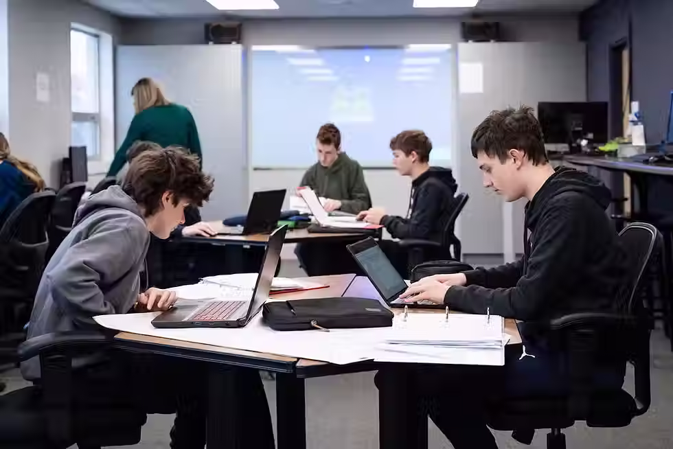 UMEI Academics-31.avif