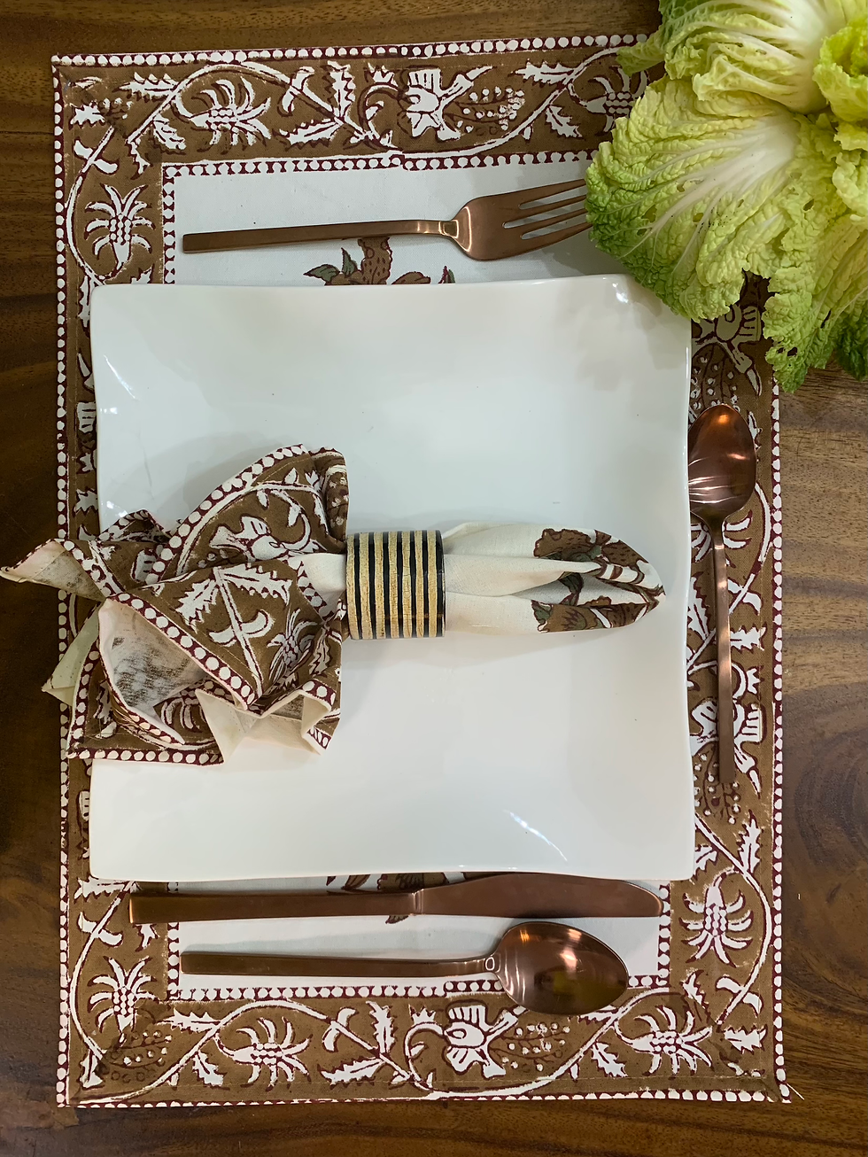Thumbnail: Placemat and Napkin Set in Oat and Brown Flowers 42